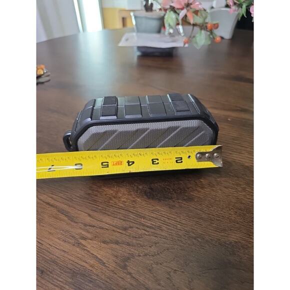 Polaroud model# PBT524 Wireless Portable Bluetooth Speaker Black - Picture 11 of 16